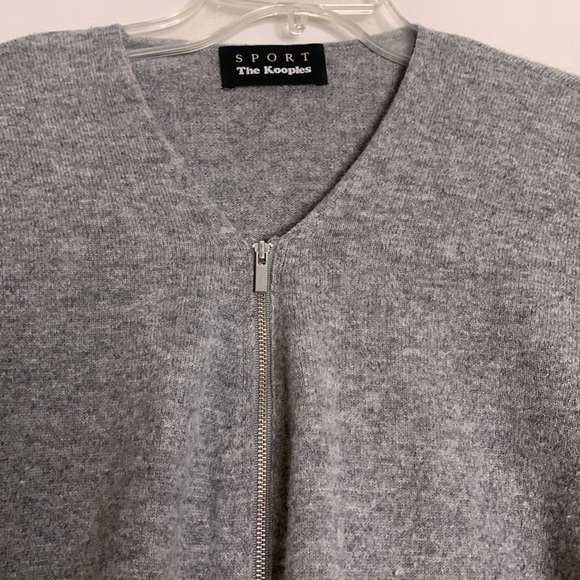 The Kooples Sport V neck grey wool cashmere zip down sweater - Picture 4 of 7